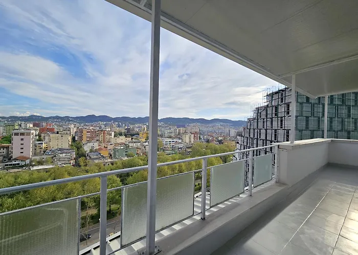 Skyvista 公寓 *