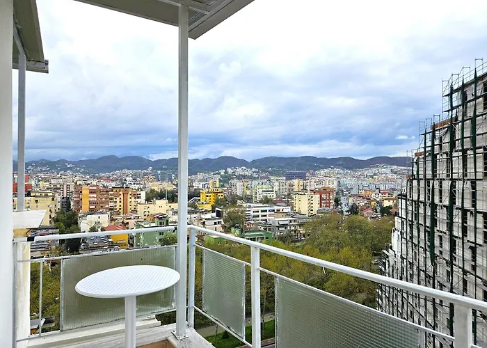 Skyvista 公寓 地拉那