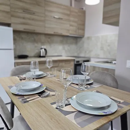 Skyvista Apartment *